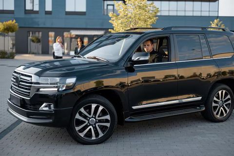 Learn About SUV GLE Models and Their Key Automotive Technologies