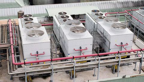 Industrial Chillers Guide: Explore Cooling Systems, Types, Uses, and Key Features