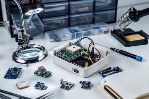 Electronic Parts: Discover Key Components Used in Electronic Systems