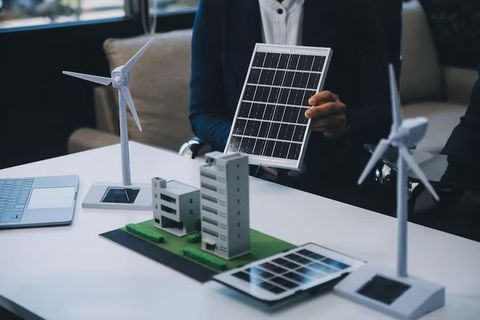 Renewable Energy Equipment Guide to Power Generation, Energy Storage, and Grid Integration