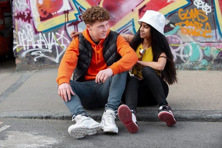 Streetwear Fashion Guide: Origins, Styles, Clothing Essentials and Modern Trends