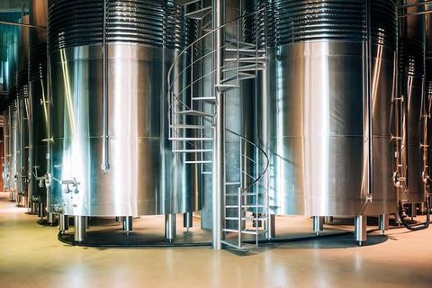 Stainless Steel Tanks Explained: Tank Types, Manufacturing Processes, Fabrication Technologies, Global Manufacturers, Suppliers and Industrial Applications
