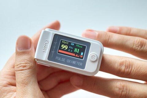 Pulse Oximeters Guide to Types, Features, Working Principles, Uses and Reading Guidelines