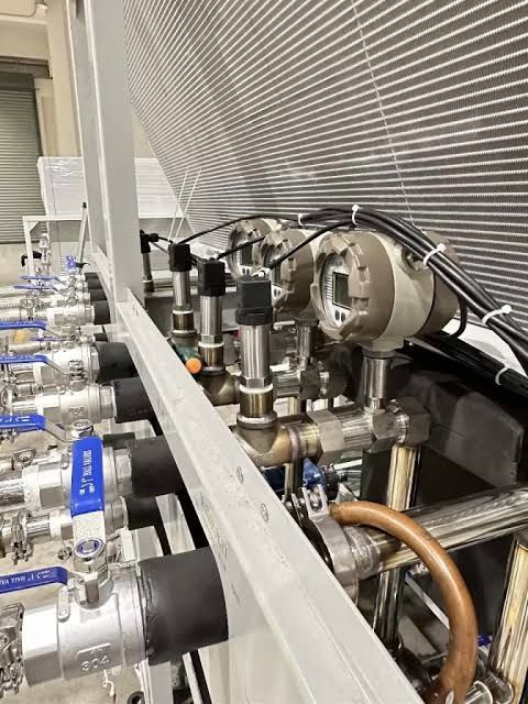 Industrial Pressure Transmitter Guide: Understanding Types, Functions, and Applications