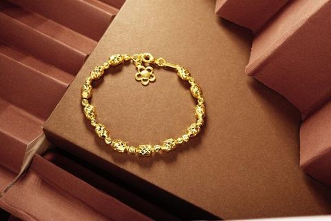 Men's Jewellery: Essential Tips for Rings, Chains, and Bracelets