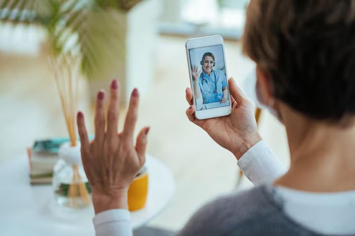 Smart Guide to Telemedicine Platforms: Features, Trends & Benefits