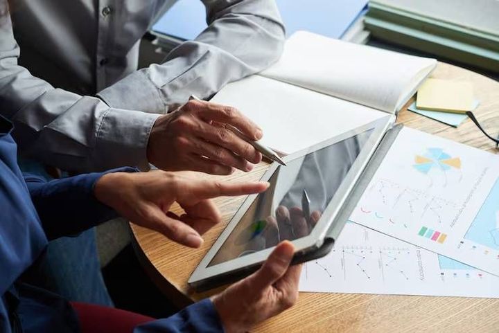 AI Contract Management: A Guide for Modern Businesses