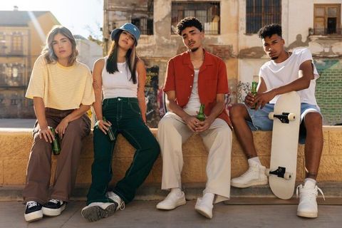 Oversized Clothes Guide: Different Fits, Fabric Choices, Outfit Combinations and Styling Ideas
