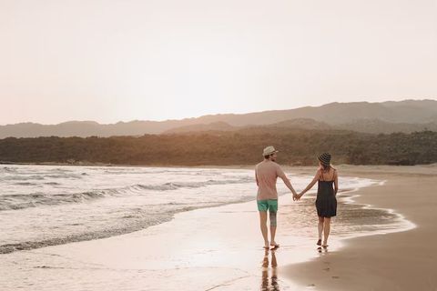 Romantic Honeymoon Travel Explained: Luxury Destinations, Couple Experiences and Vacation Planning Insights