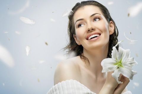 Fresh Glow Guide: Skincare Products, Ingredients, Applications and Skin Types