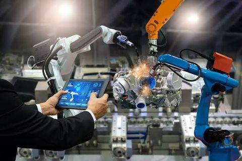Connected Equipment Monitoring: Explore Key Concepts and Applications