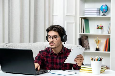 Coursera: Understanding Online Learning and Digital Education Tips
