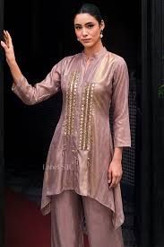 Explore Luxury Festival Clothing Styles for Elegant Celebrations