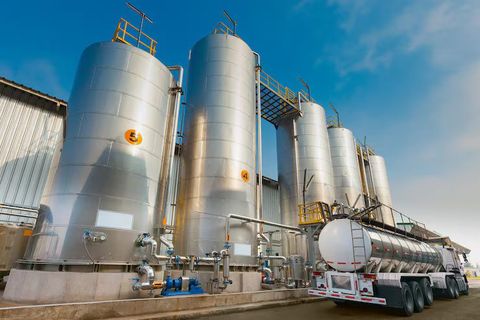Chemical Storage Tanks Insights: Exploring Storage Methods, Safety, and Material Compatibility
