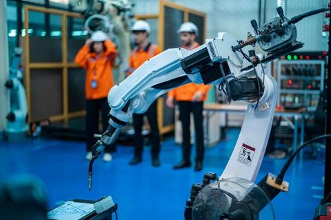 AI Powered Robots: Complete Guide to Types, Applications and Technology