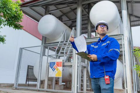 Industrial Boilers Guide: Types, Efficiency & Safety Tips