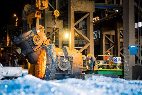Metal Pouring Machines Explained: Automated Casting Technologies, Foundry Systems and Industrial Applications